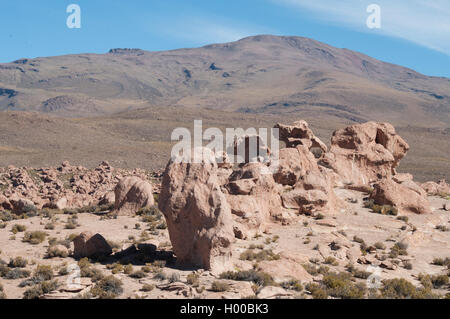 Abgefressenen vulkanischen Felsformationen in der Reserva Eduardo Avaroa, Bolivien Stockfoto