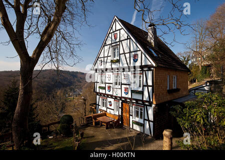 Fachwerkhaus im Stadtteil Burg, Deutschland, Nordrhein-Westfalen, Bergisches Land, Solingen Stockfoto