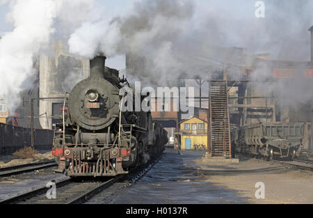 Chengzihe Wäscherei in Jixi mit industriellen SY Klasse Mikados, Oktober 2007. Stockfoto