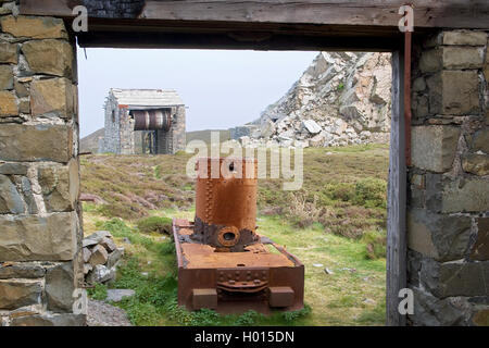 Suche nach diesem erstaunlichen Relikt wurde ein Traum wahr geworden. Jahrelang hörte ich Gerüchte über ein De Winton liegen in den Bergen... Stockfoto