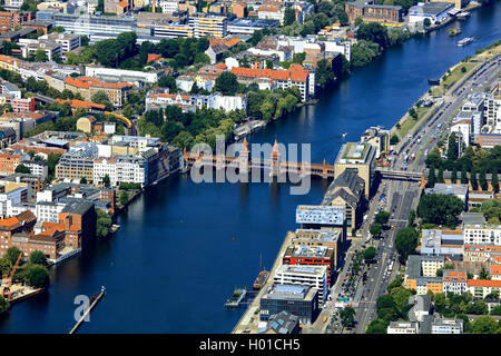 Oberbaumbrücke über die Spree, 20.06.2016, Luftaufnahme, Deutschland, Berlin Stockfoto