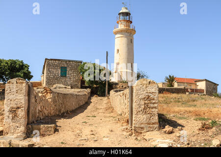 Weg zum Leuchtturm Paphos Zypern Stockfoto