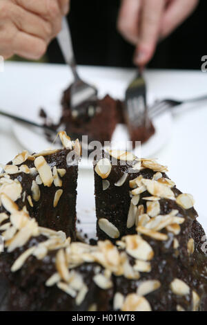 Büro Bake Off hausgemachte Kuchen Stockfoto