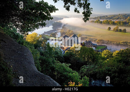 Wasserkraftwerk Hohenstein im Ruhrgebiet am Morgen, Deutschland, Nordrhein-Westfalen, Ruhrgebiet, Witten Stockfoto