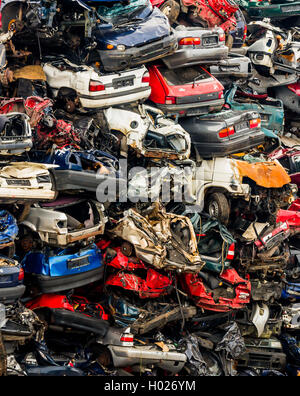 Autowrack auf einem Schrottplatz, Österreich Stockfoto