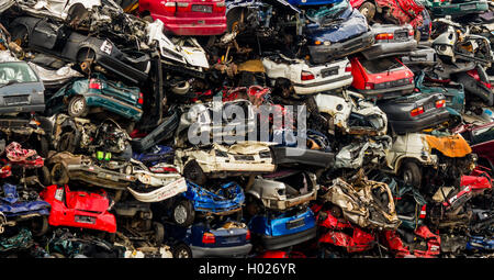 Autowrack auf einem Schrottplatz, Österreich Stockfoto