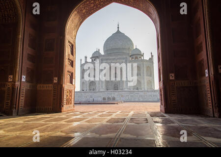 Ansicht des Taj Mahal aus Moschee. West Side. Stockfoto