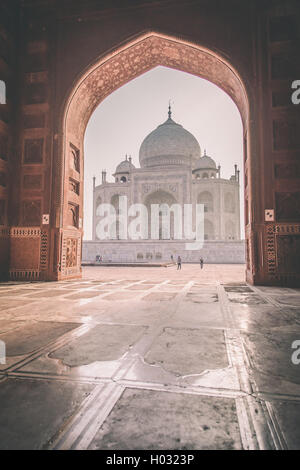 Ansicht des Taj Mahal aus Moschee. West Side. Stockfoto