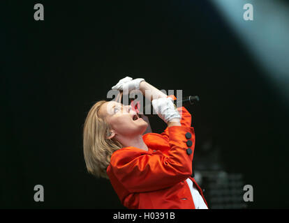 Nahaufnahme des Róisín Murphy auf der Hauptbühne des OnBlackheath Musik Festival 2106 Stockfoto