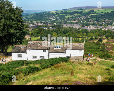 Blick über Ilkley aus weißen Wells Spa-Cottage auf Ilkley Moor Ilkley West Yorkshire England Stockfoto