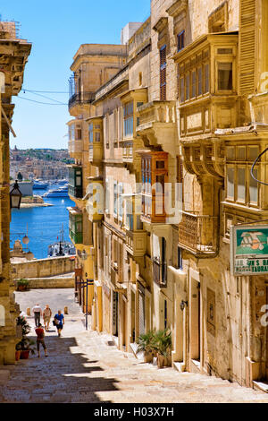 Straßenszene in Valletta, Malta Stockfoto