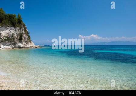 Scenic Kipos Strand an der Ost Küste von Paxos, die Ionischen Inseln, die griechischen Inseln, Griechenland, Europa Stockfoto