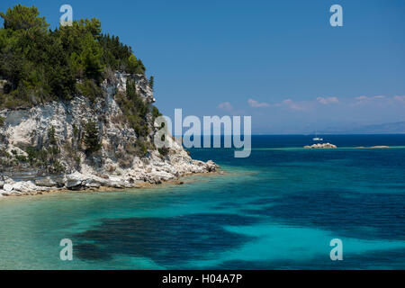 Scenic Kipos Strand an der Ost Küste von Paxos, die Ionischen Inseln, die griechischen Inseln, Griechenland, Europa Stockfoto