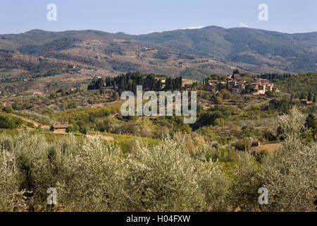 Ansicht von Montefioralle und den Hügeln um Greve in Chianti aus der Via di Zano, Toskana, Italien Stockfoto