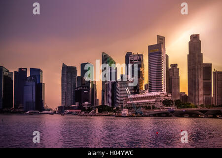 Singapur, Stadt, Nacht, Lichter, Reisen, Reiseziel, romantisch, Reflexion, Reflexionen Stockfoto