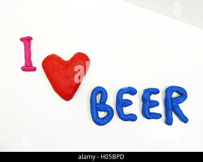Ich liebe Bier aus Plastilin Stockfoto