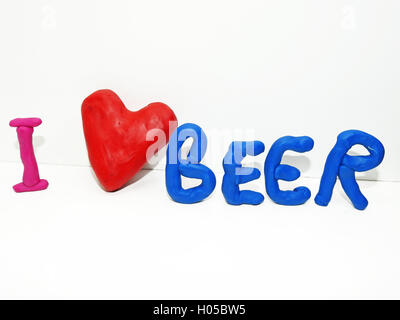 Ich liebe Bier aus Plastilin Stockfoto