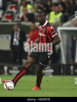 Nizza, Frankreich. 15. Sep, 2016. Schön ist Mario Balotelli in Aktion bei der Europa-League-Fußballspiel zwischen OGC Nizza und FC Schalke 04 in der Allianz-Riviera in Nizza, Frankreich, 15. September 2016. Schalke gewann 1: 0. Foto: INA FASSBENDER/Dpa/Alamy Live News Stockfoto