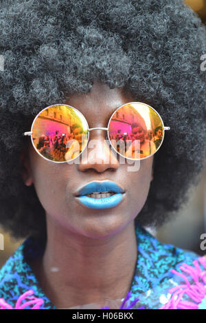 Brewer Street, London, UK. 20. September 2016. Street-Style auf der London Fashion Week. Bildnachweis: Matthew Chattle/Alamy Live-Nachrichten Stockfoto