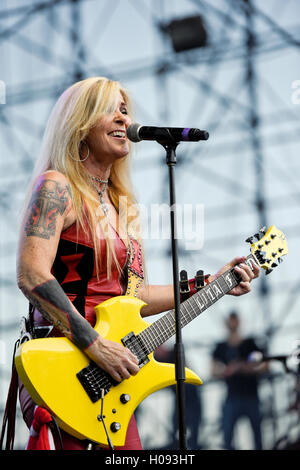 17. September 2016, Irvine Kalifornien, Lita Ford auf der Bühne auf dem Sirius XM Haar Nation Fest Stockfoto