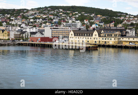 Hafen und Stadt Harstad, Insel Hinnoya, Troms Grafschaft, Norwegen Stockfoto