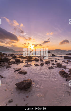 Sonnenaufgang von Rawai Süd Phuket-Thailand Stockfoto