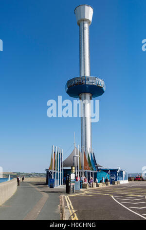 Der Jurassic Skyline Aussichtsturm mit Aussichtsplattform auf halber Höhe auf dem Pier. Weymouth, Dorset, England, Vereinigtes Königreich, Großbritannien Stockfoto