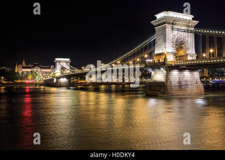 Kettenbrücke in Budapest, Ungarn. Stockfoto