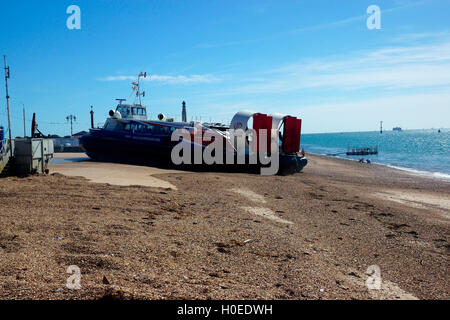 HOVERCRAFT, GH114, FREEDOM 90 TAXI STELLT SICH Stockfoto