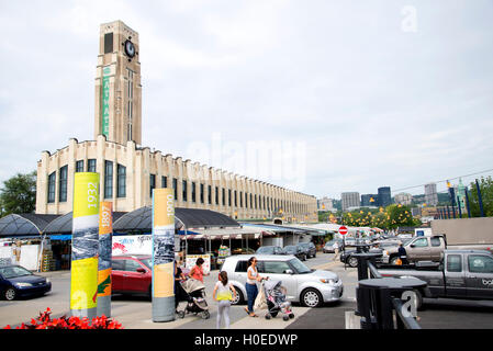 Atwater öffentlichen Bauern Markt Tower befindet sich in der Nähe von Lachine Canal, Montreal. Stockfoto