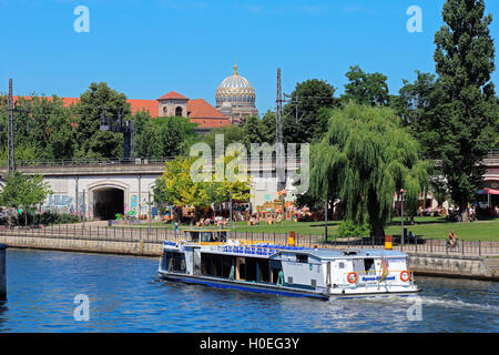 Berlin-Spree-James-Simon-Park Stockfoto