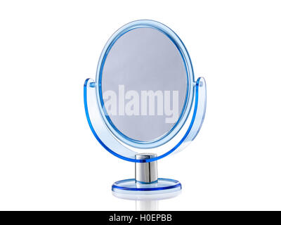 Blauen ovalen Stand Spiegel isoliert auf weißem Hintergrund Stockfoto