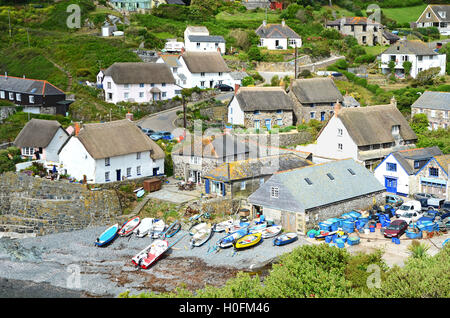 Die Fischerei Dorf Cadgwith in Cornwall, England, UK Stockfoto