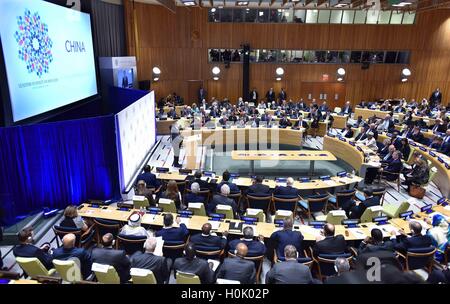 New York, USA. 20. Sep, 2016. Der chinesische Ministerpräsident Li Keqiang Adressen Leaders Summit auf Flüchtlinge am Sitz Vereinten Nationen in New York 20. September 2016. © Li Tao/Xinhua/Alamy Live-Nachrichten Stockfoto