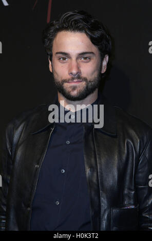 Los Angeles, Kalifornien, USA. 20. Sep, 2016. 20. September 2016 - Los Angeles, Kalifornien - Jack Falahee. ABC '' wie zu bekommen Away With Murder'' Staffel 3 Premiere statt im pazifischen Theater im Grove. Bildnachweis: PMA/AdMedia © Pma/AdMedia/ZUMA Draht/Alamy Live-Nachrichten Stockfoto