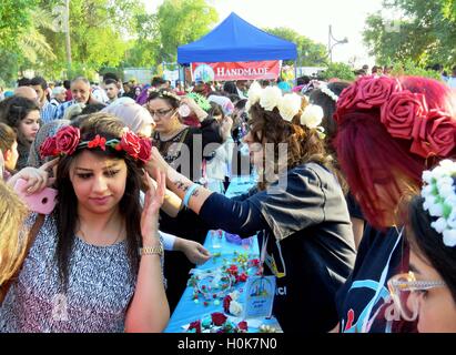 Bagdad. 21. Sep, 2016. Iraks Jugendliche feiern den internationalen Tag des Friedens im Abi Nawas Garden im Zentrum von Bagdad, Irak am 21. September 2016. © Khalil Dawood/Xinhua/Alamy Live-Nachrichten Stockfoto