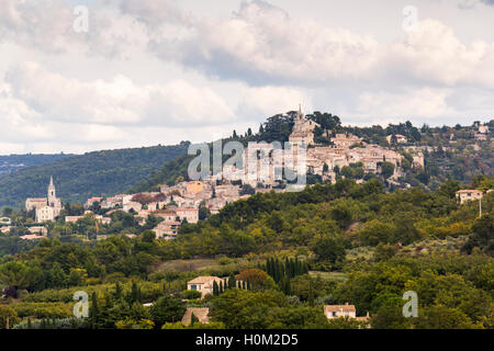 Hilltop Village Bonnieux, Luberon, Provence, Frankreich Stockfoto