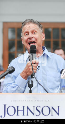 Libertäre Kandidat für das Präsidentenamt Gary Johnson spricht auf einer Kundgebung in Concord, New Hampshire, USA, am 25. August 2016. Stockfoto