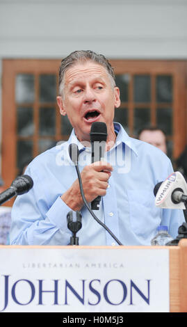 Libertäre Kandidat für das Präsidentenamt Gary Johnson spricht auf einer Kundgebung in Concord, New Hampshire, USA, am 25. August 2016. Stockfoto