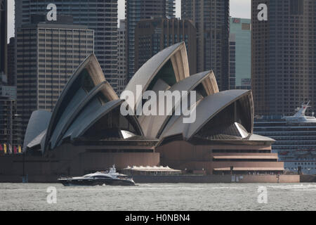 Das Sydney Opera House, befindet sich am Hafen von Sydney am Bennelong Point, Sydney Australia Stockfoto