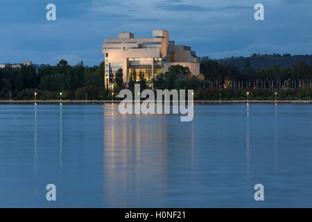 Der High Court of Australia-Gebäude ist ein herausragendes Beispiel der späten moderne Brutalismus Canberra ACT Australien Stockfoto