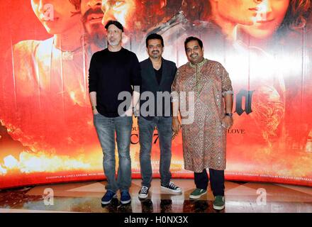 Bollywood Musikkomponist Ehsaan Noorani, Loy Mendonsa und Sänger Shankar Mahadevan Musik starten des Films Mirzya in Mumbai Stockfoto