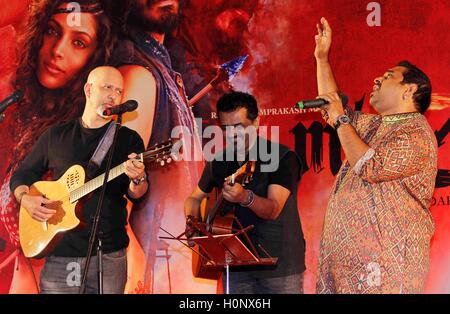 Bollywood-Komponist Ehsaan Noorani und Loy Mendonsa Sänger Shankar Mahadevan Musik Start des Films Mirzya Mumbai Stockfoto