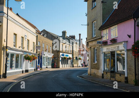 Saxmundham Suffolk, der High Street in Suffolk Stadt Saxmundham, England, Großbritannien. Stockfoto