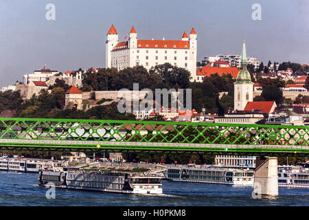 Alte Donaubrücke, Schloss Bratislava, Slowakei, Europa Stockfoto