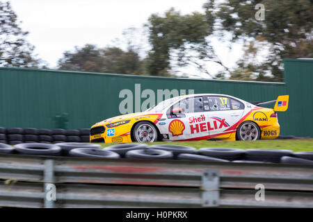 MELBOURNE/Australien - 17. September 2016: Supersportwagen Carrera 20 - Sandown 500 "Retro" Langstreckenrennen in Sandown Raceway. Stockfoto