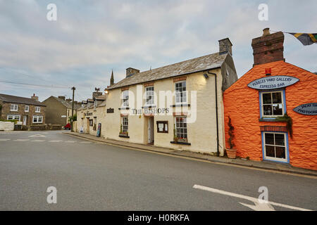 Die Bischöfe Kneipe an der Nonne Street in der walisischen Küste Stadt von St Davids, Pembrokeshire, Wales, UK. Stockfoto