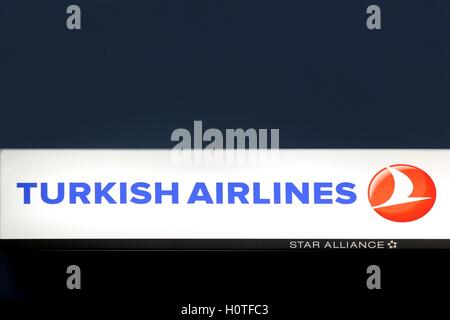 Turkish Airlines-Logo an der Wand Stockfoto