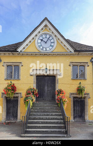 Der Markt Haus (1665), Marktplatz, Tetbury, Gloucestershire, England, Vereinigtes Königreich Stockfoto