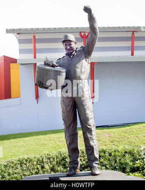 Dale Earnhardt Sr. Statue in Daytona Beach, Florida Stockfoto